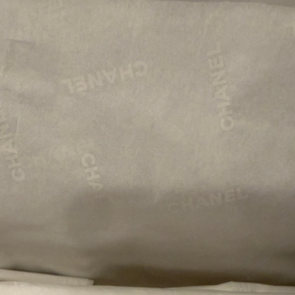 CHANEL Black Bag Storage Box - Picture 10 of 17